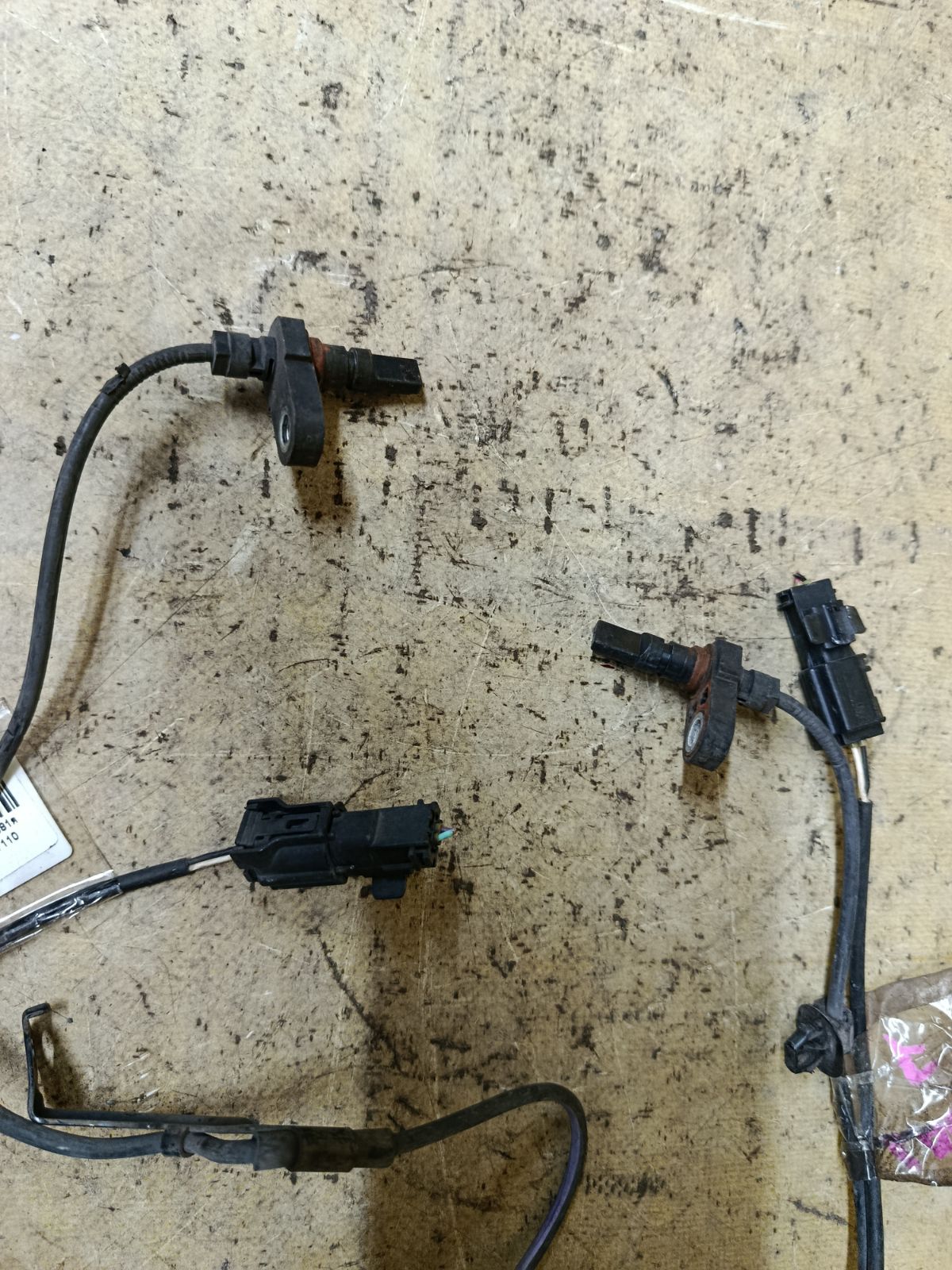Датчик ABS 89542-B2080, 89543-B2080 на Daihatsu Tanto LA600S KF-VE Фото 2