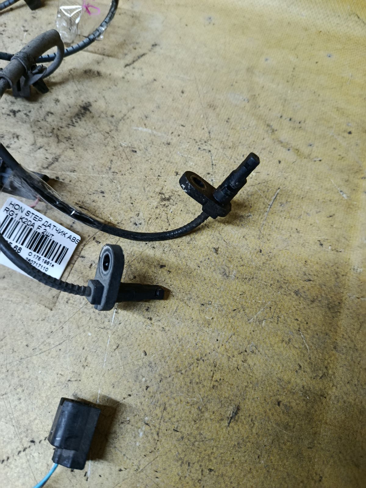 Датчик ABS на Honda Stepwgn RG1 K20A Фото 2