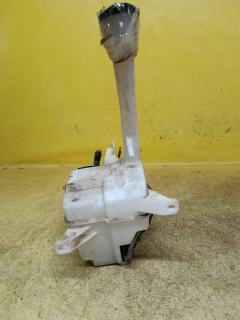 Бачок омывателя 85315-13080 на Toyota Corolla Fielder NZE141G Фото 4