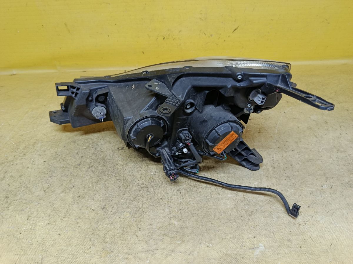 Фара 1778 1778 на Nissan Wingroad Y12 Фото 4
