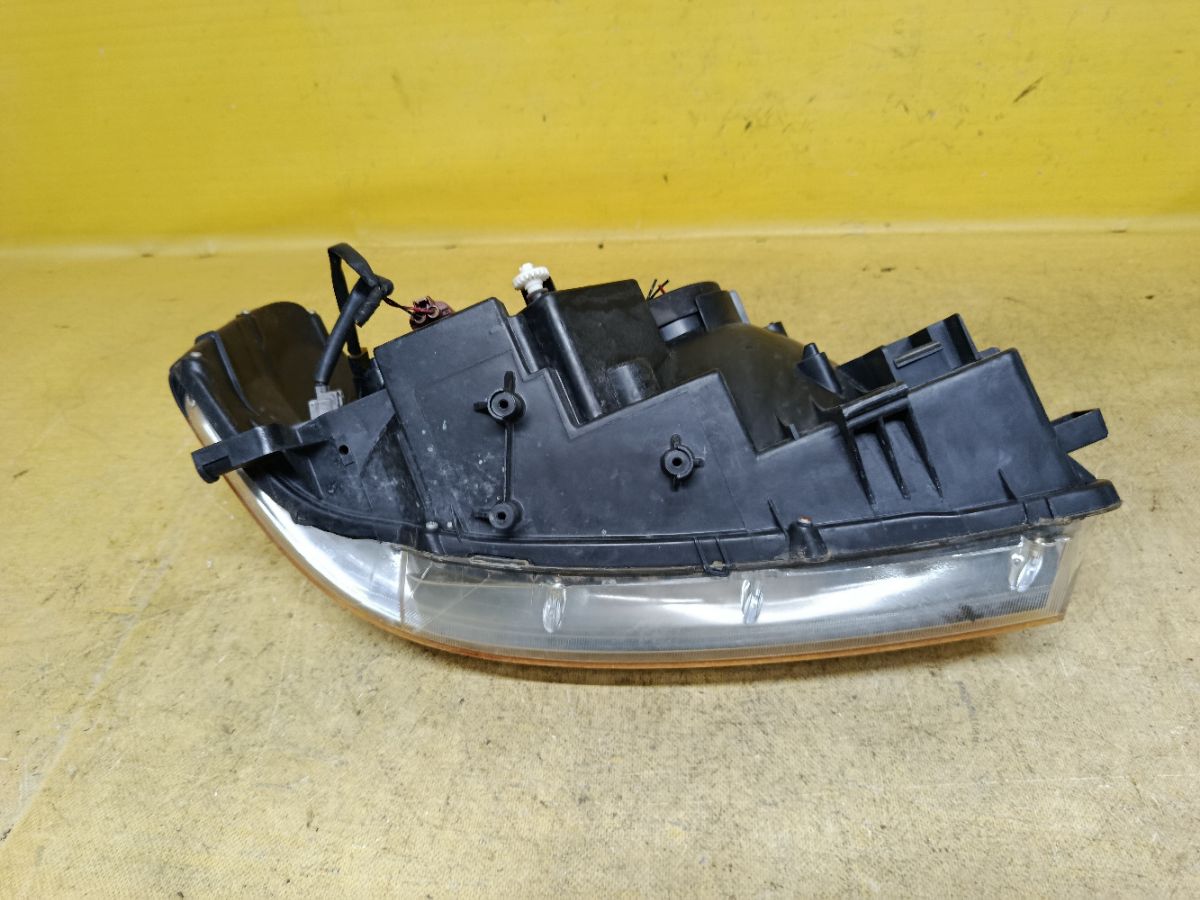 Фара 1686 1686 на Nissan Liberty RM12 Фото 6