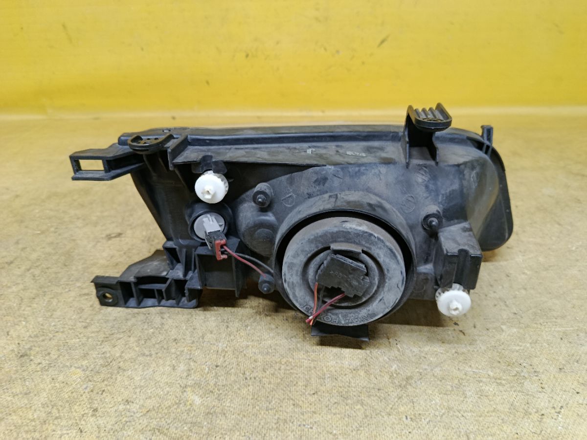 Фара 1602 1602 на Nissan Sunny FB15 Фото 4