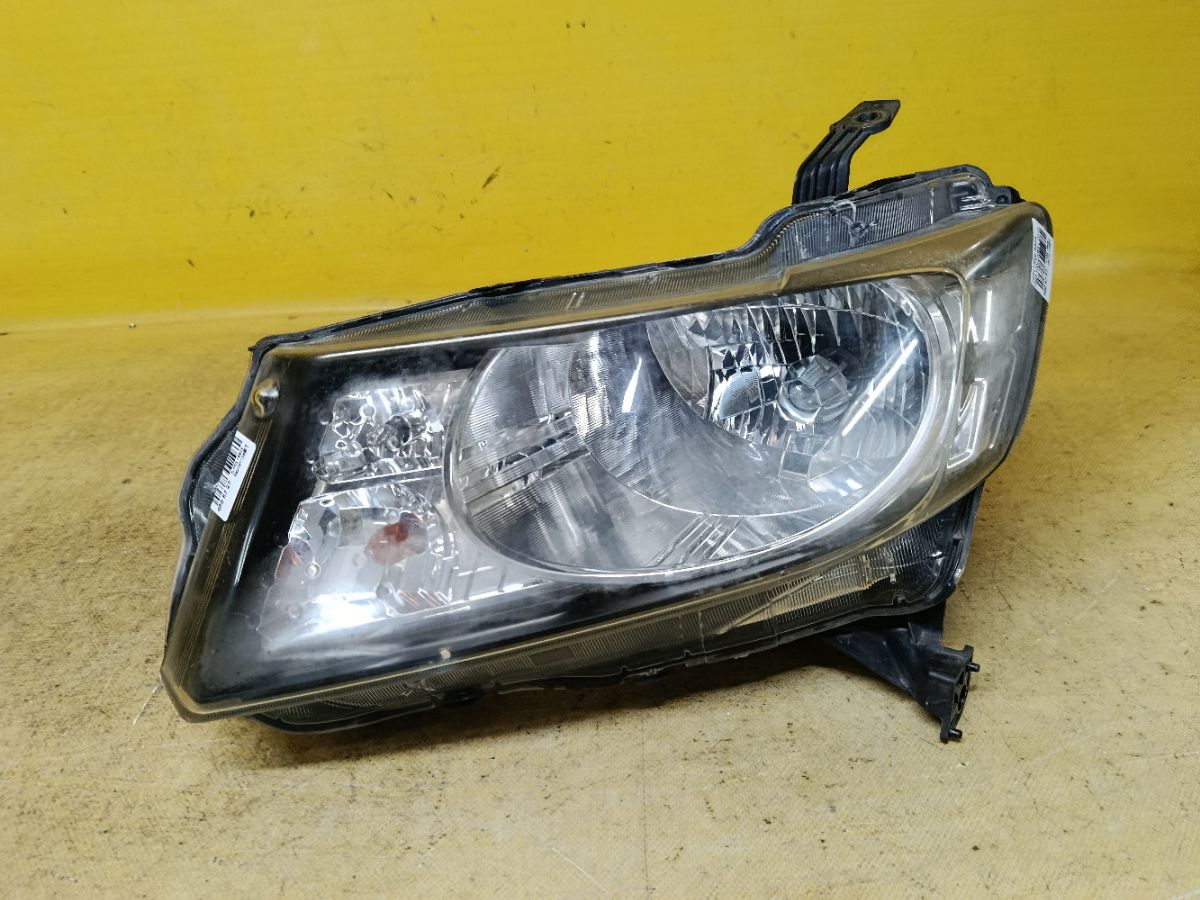 Фара 100-22068 100-22068 на Honda Freed Spike GB3 Фото 1