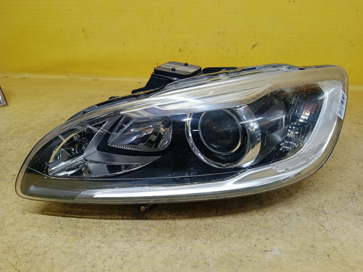 Фара 31420255 на Volvo V60 FW Фото 1