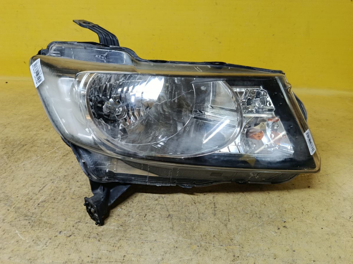 Фара 100-22068 100-22068 на Honda Freed Spike GB3 Фото 1