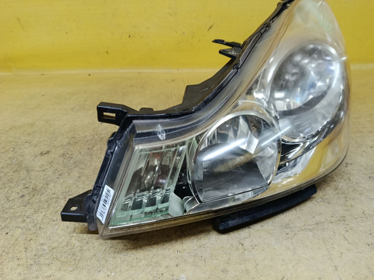 Фара 1777 1777 на Nissan Wingroad Y12 Фото 2