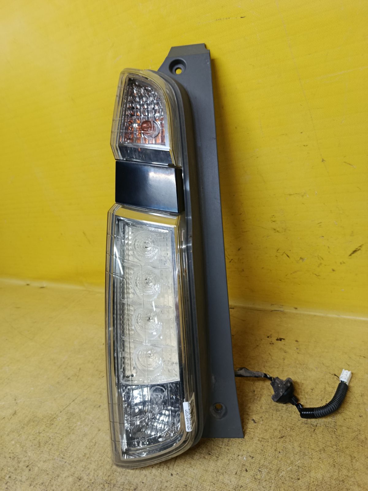 Стоп W1400 W1400 на Honda N-Wgn JH1 Фото 3