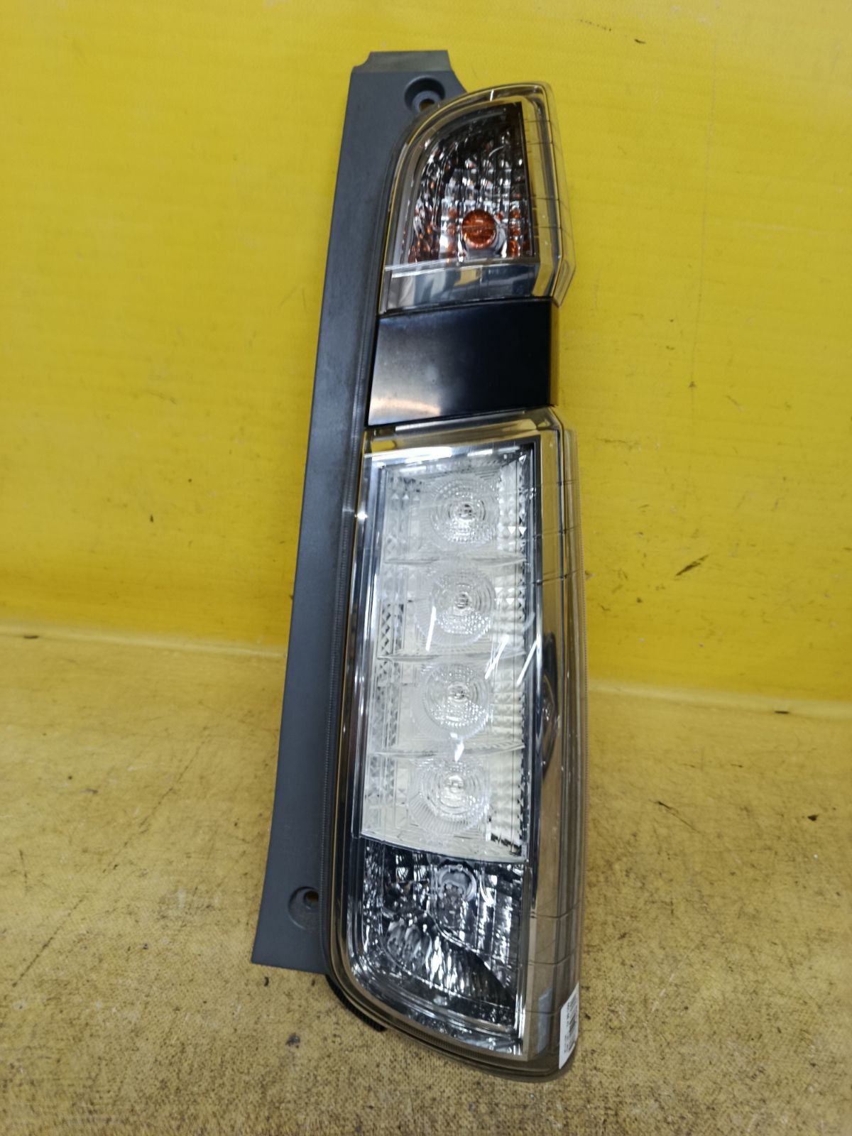 Стоп W1400 W1400 на Honda N-Wgn JH1 Фото 1