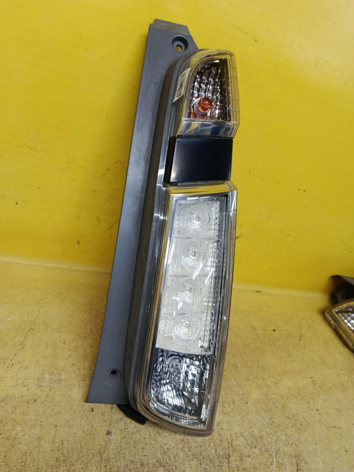 Стоп W1400 W1400 на Honda N-Wgn JH1 Фото 3
