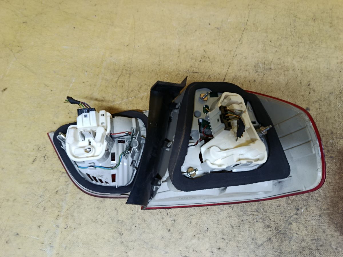 Стоп 4871732, 4871731, 4871733, 4871734 на Bmw 3-Series E90 Фото 8