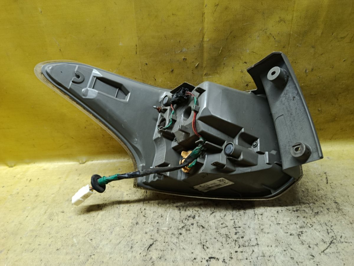 Стоп 4B45X 4B45X,8330A790 на Mitsubishi Outlander GG2W Фото 4