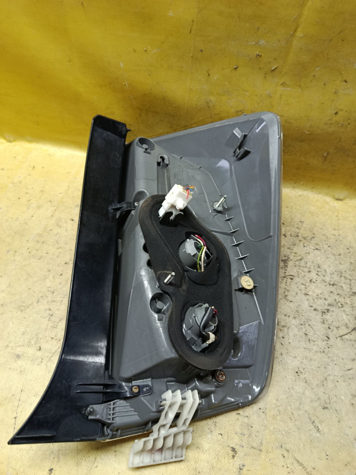 Стоп 47-37 47-37,212-19T8L-LD-AE на Toyota Prius ZVW30 Фото 3