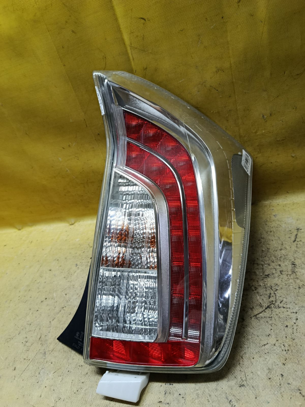 Стоп 47-37 47-37,212-19T8R-LD-AE на Toyota Prius ZVW30 Фото 1