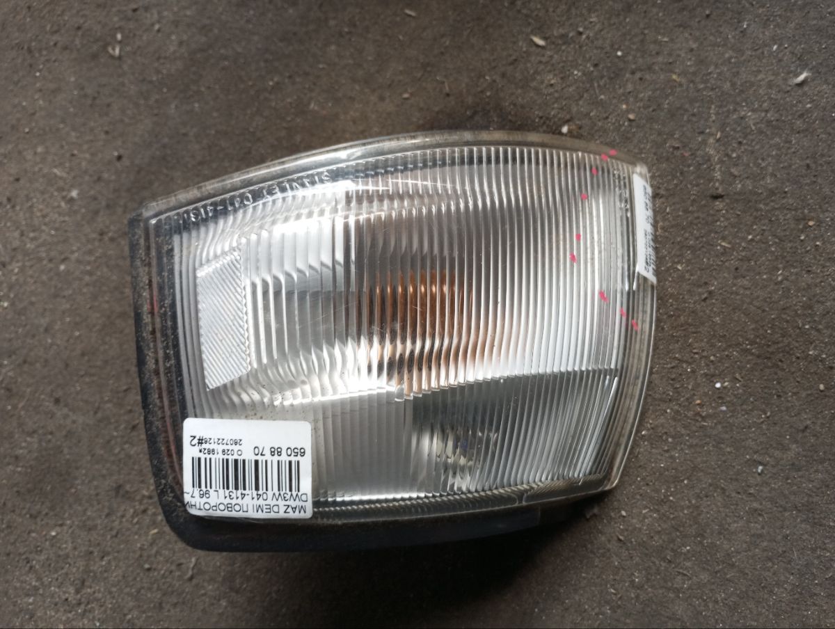 Поворотник к фаре 041-4131 041-4131 на Mazda Demio DW3W Фото 3