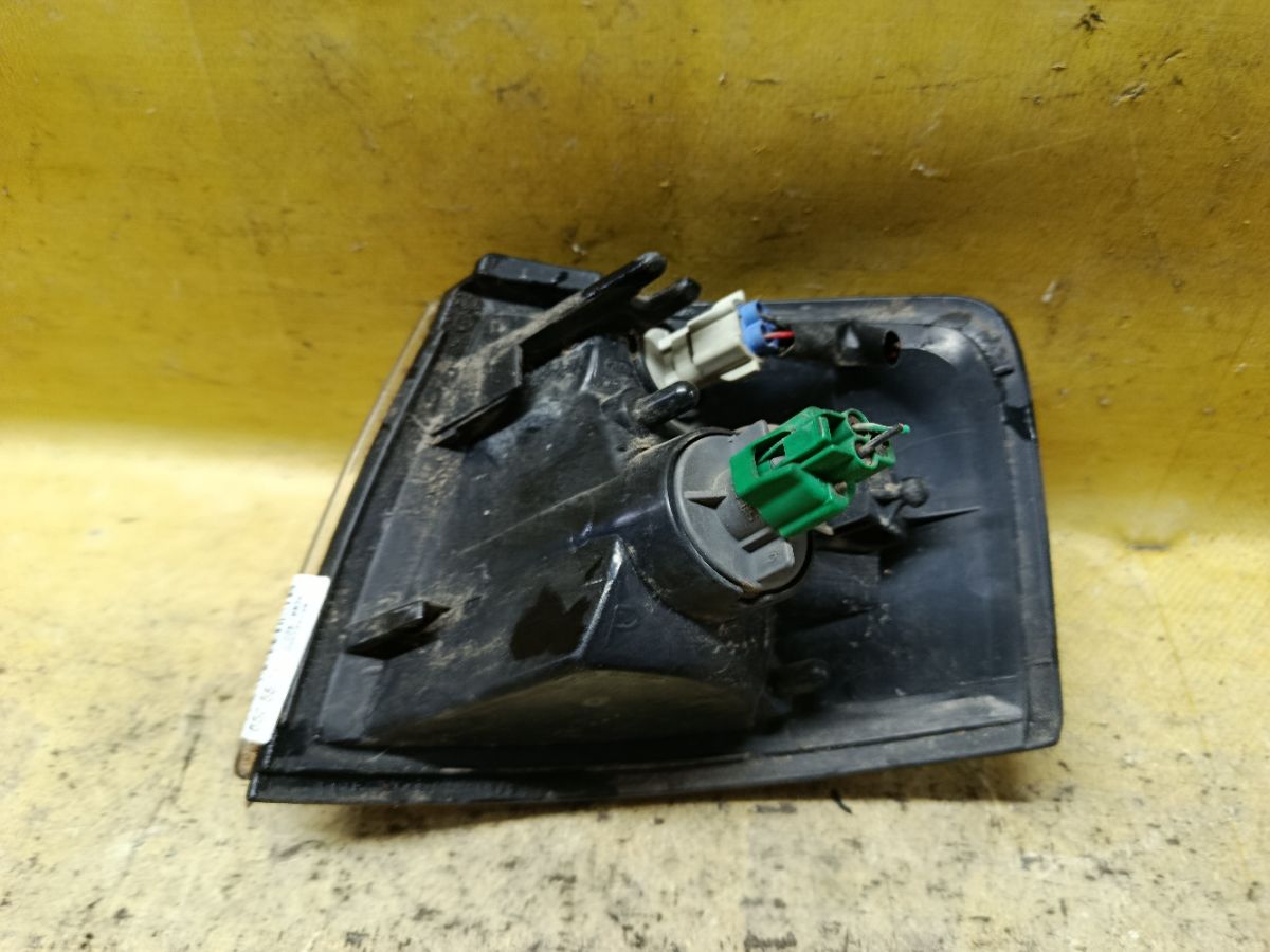 Поворотник к фаре 041-4131 041-4131 на Mazda Demio DW3W Фото 3