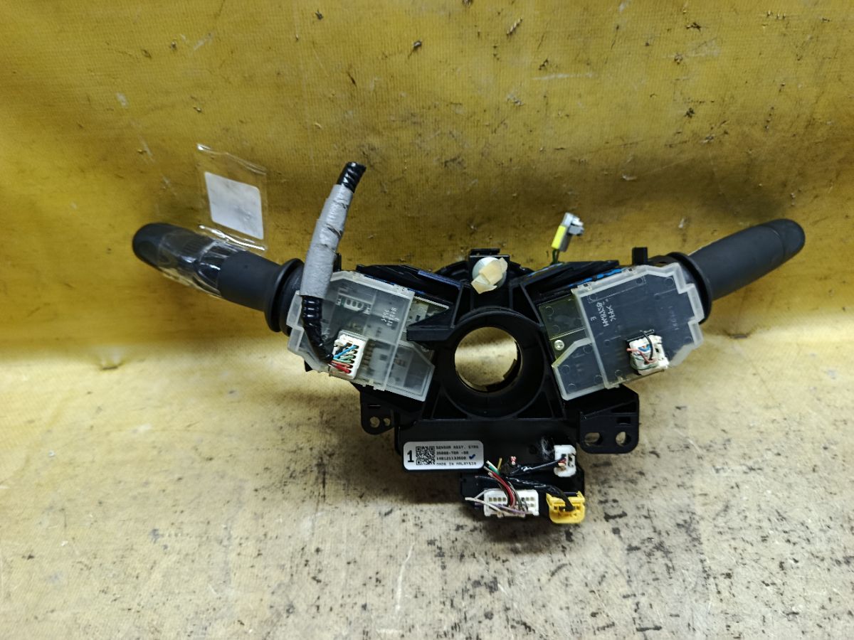 Переключатель поворотов 35000-T0A-00 на Honda N-Wgn JH1 Фото 2