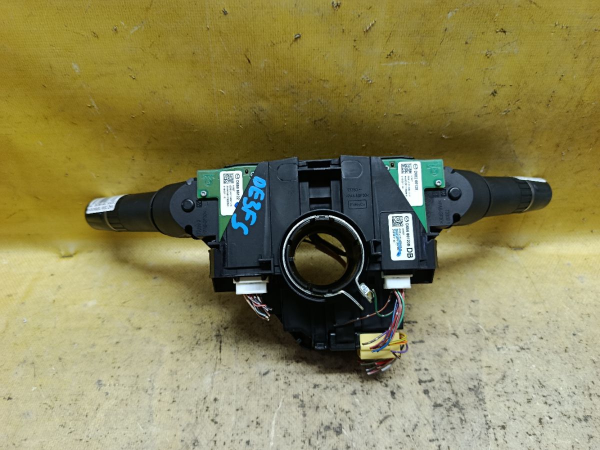 Переключатель поворотов D65166CS0, D65666122, D65266128, D65666120B на Mazda Demio DE3FS Фото 2
