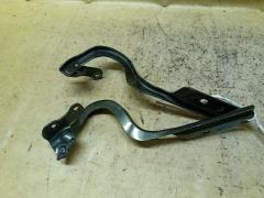 Крепление капота на Suzuki Hustler MR41S