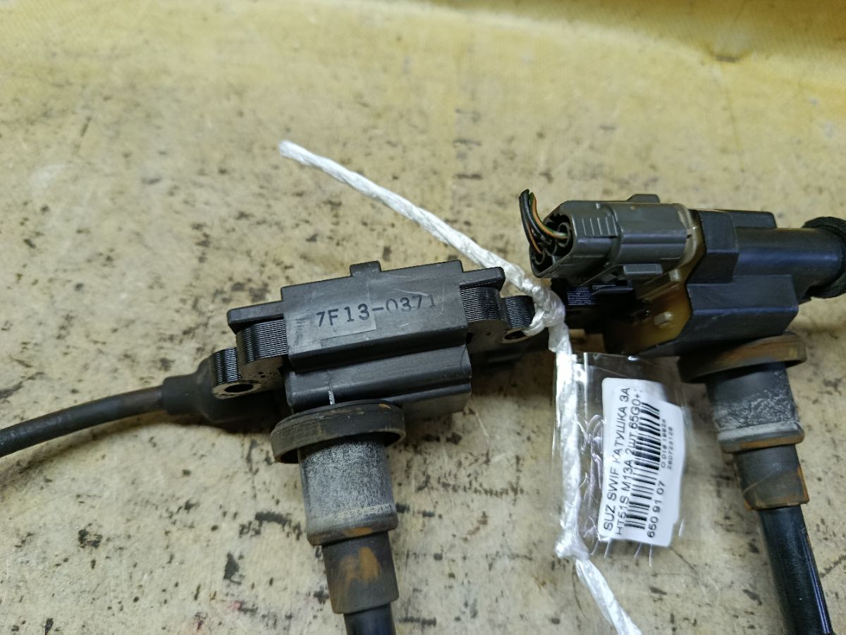 Катушка зажигания 33400-65G00, 33400-65G01, LC-016-6247 на Suzuki Swift HT51S M13A Фото 2
