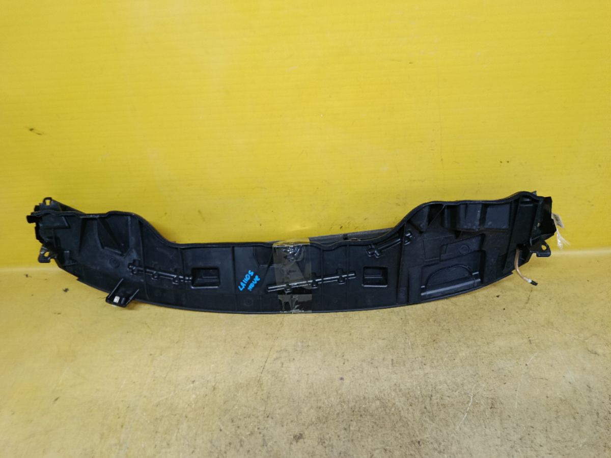 Решетка под лобовое стекло 55781-B2130 на Daihatsu Move LA110S Фото 2