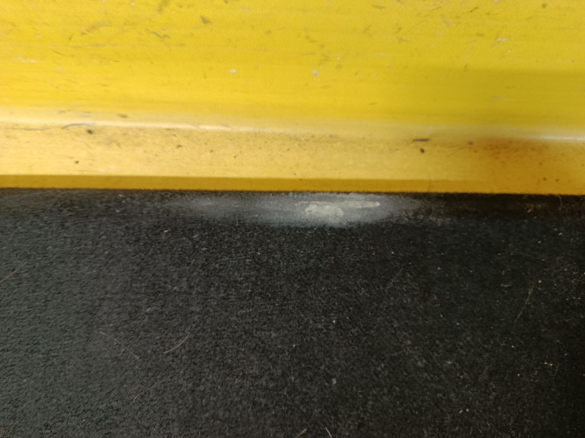 Шторка багажника D65168310 на Mazda Demio DE3FS Фото 2