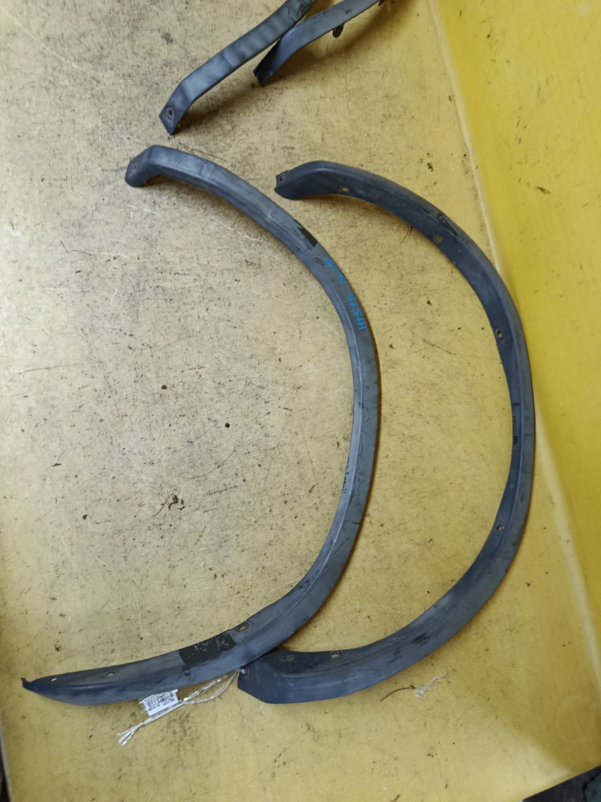 Дефендер крыла 77511-80G0, 77521-80G0, 7754-74G0, 77531-74G0 на Suzuki Swift HT51S M13A Фото 6