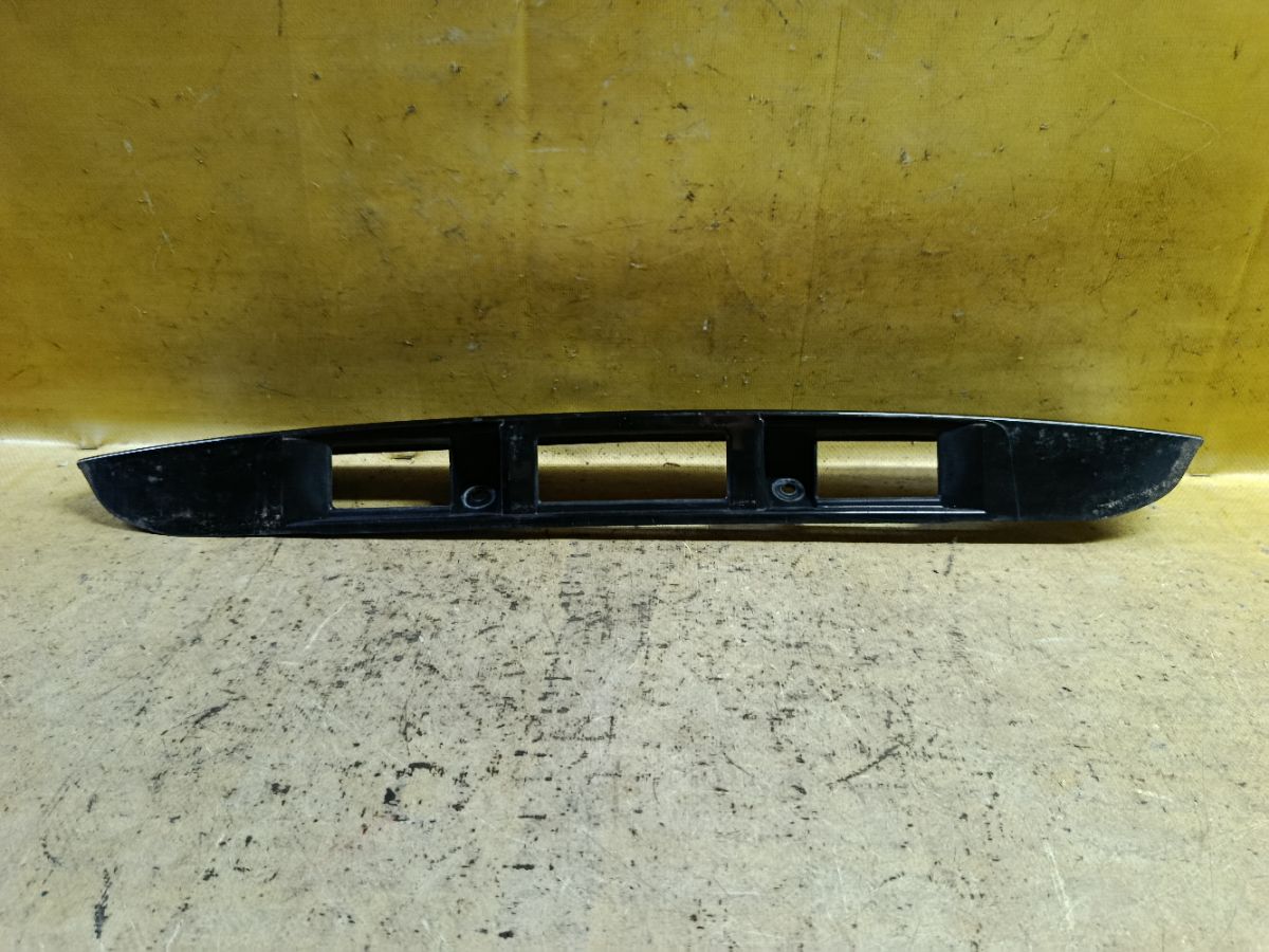 Ручка двери D35050811 на Mazda Demio DY3W Фото 2