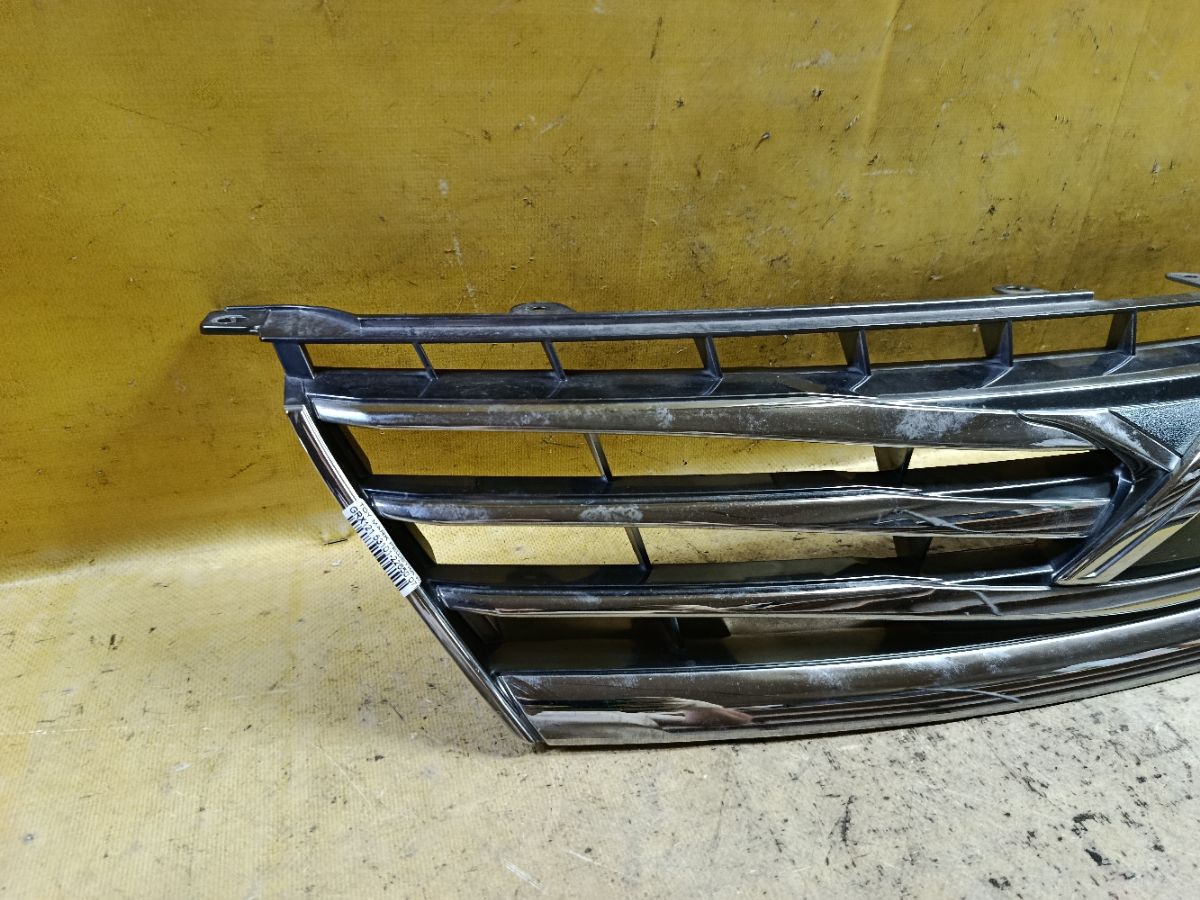 Решетка радиатора 53101-22650 на Toyota Mark X GRX121 Фото 2