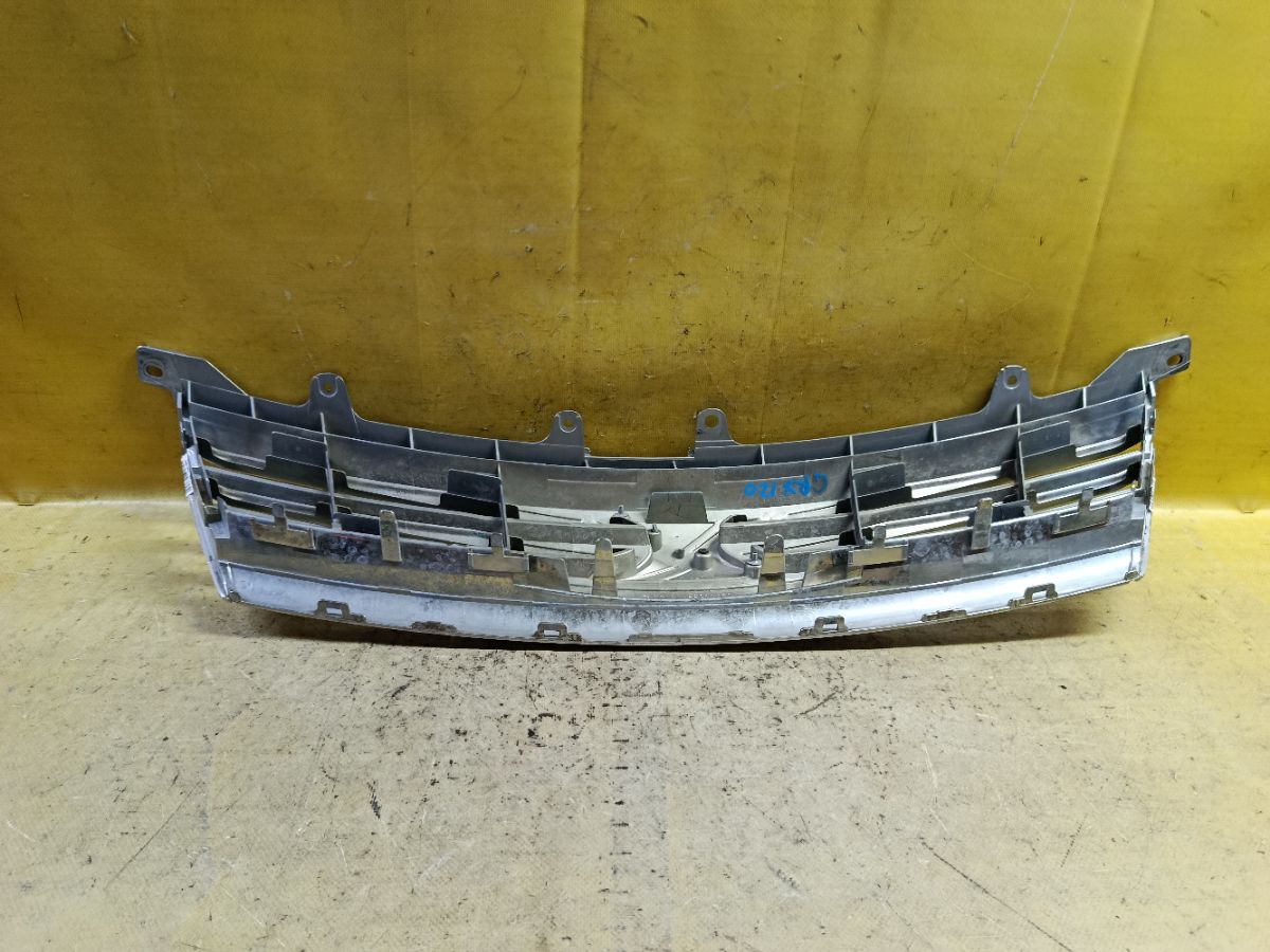 Решетка радиатора 53101-22650 на Toyota Mark X GRX121 Фото 4