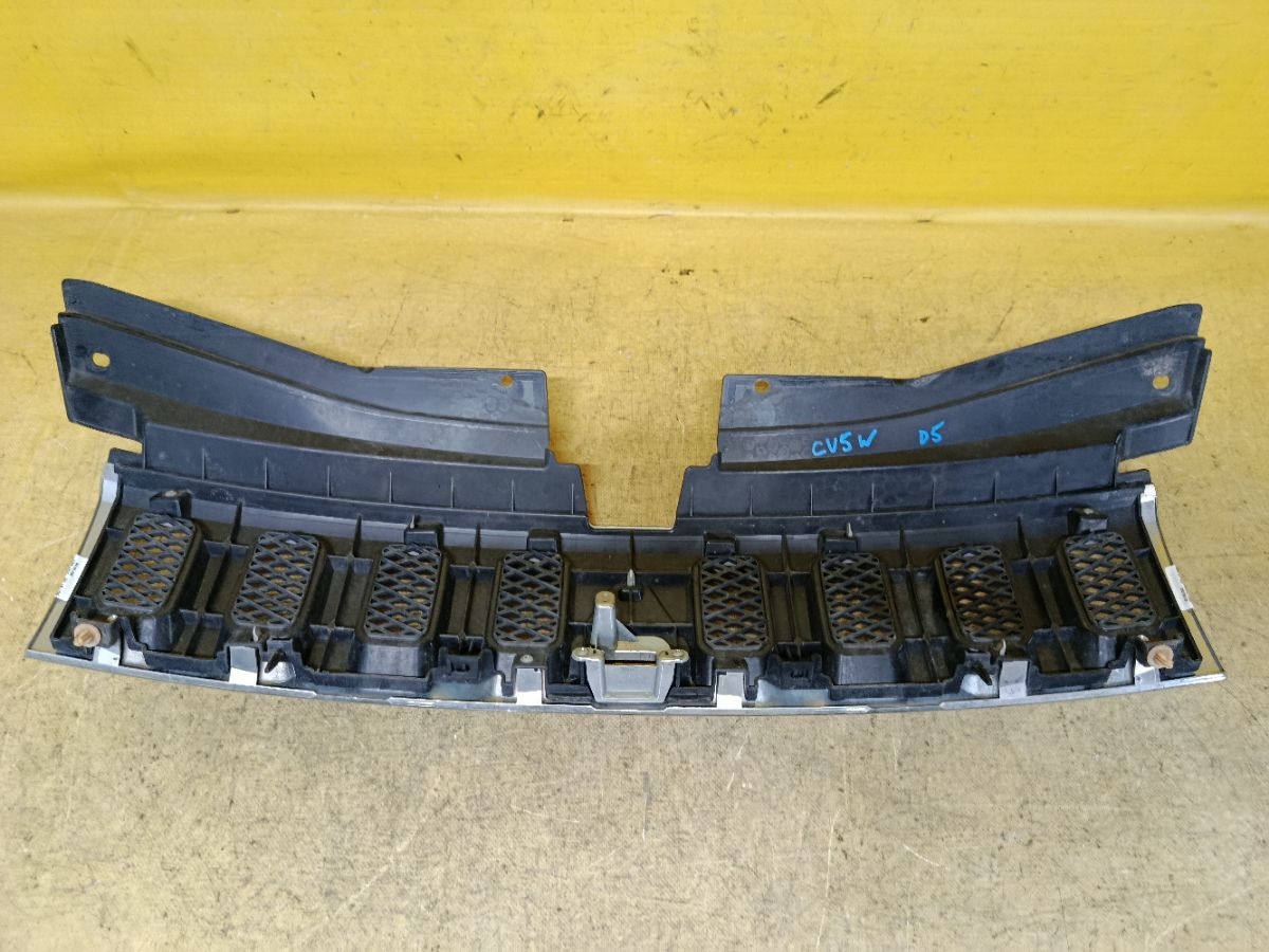 Решетка радиатора 7456A366 на Mitsubishi Delica D5 CV5W Фото 4