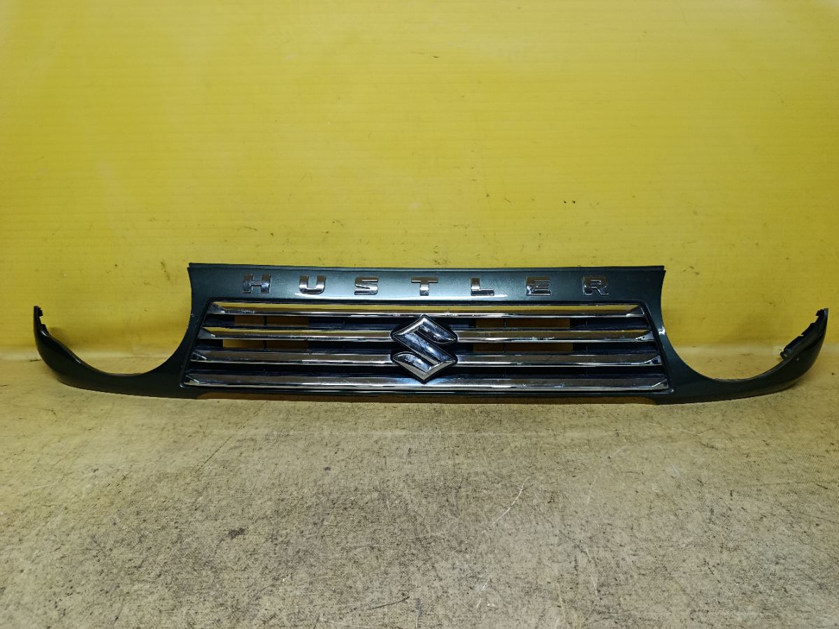 Решетка радиатора 71741-65P5, 71742-65P5 на Suzuki Hustler MR41S Фото 8