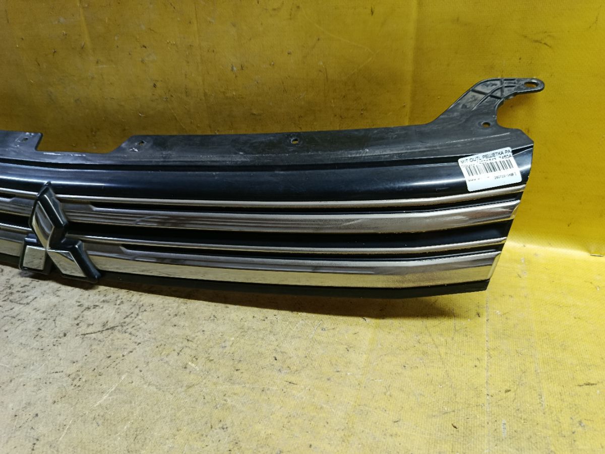Решетка радиатора 7450A643, 7450A862 на Mitsubishi Outlander GG2W Фото 3
