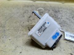 Регулятор скорости мотора отопителя на Honda Elysion RR1 K24A 79610-SJK-942