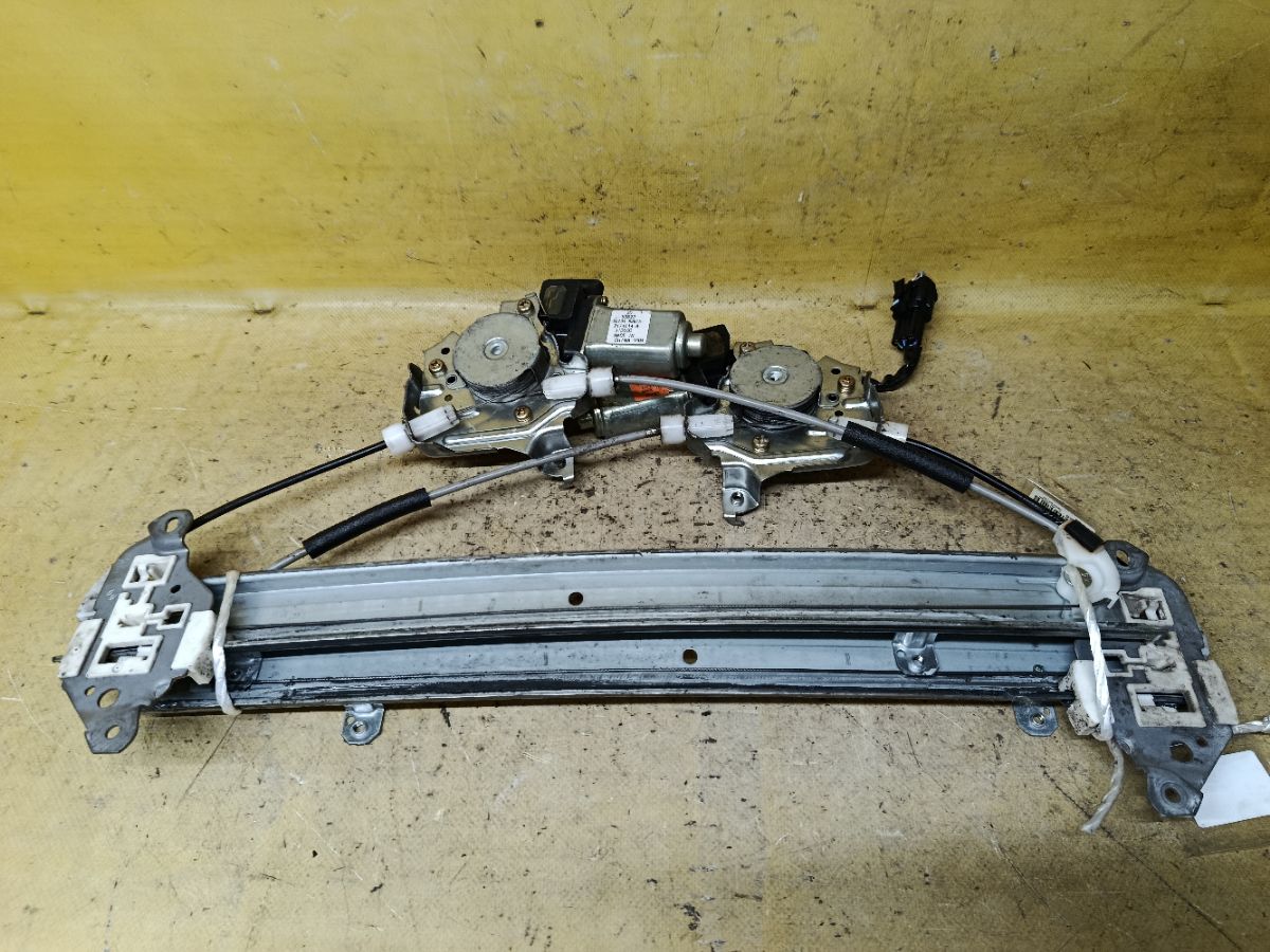 Стеклоподъемный механизм 80731-89915, 80730-ED000 на Nissan Tiida C11 Фото 1