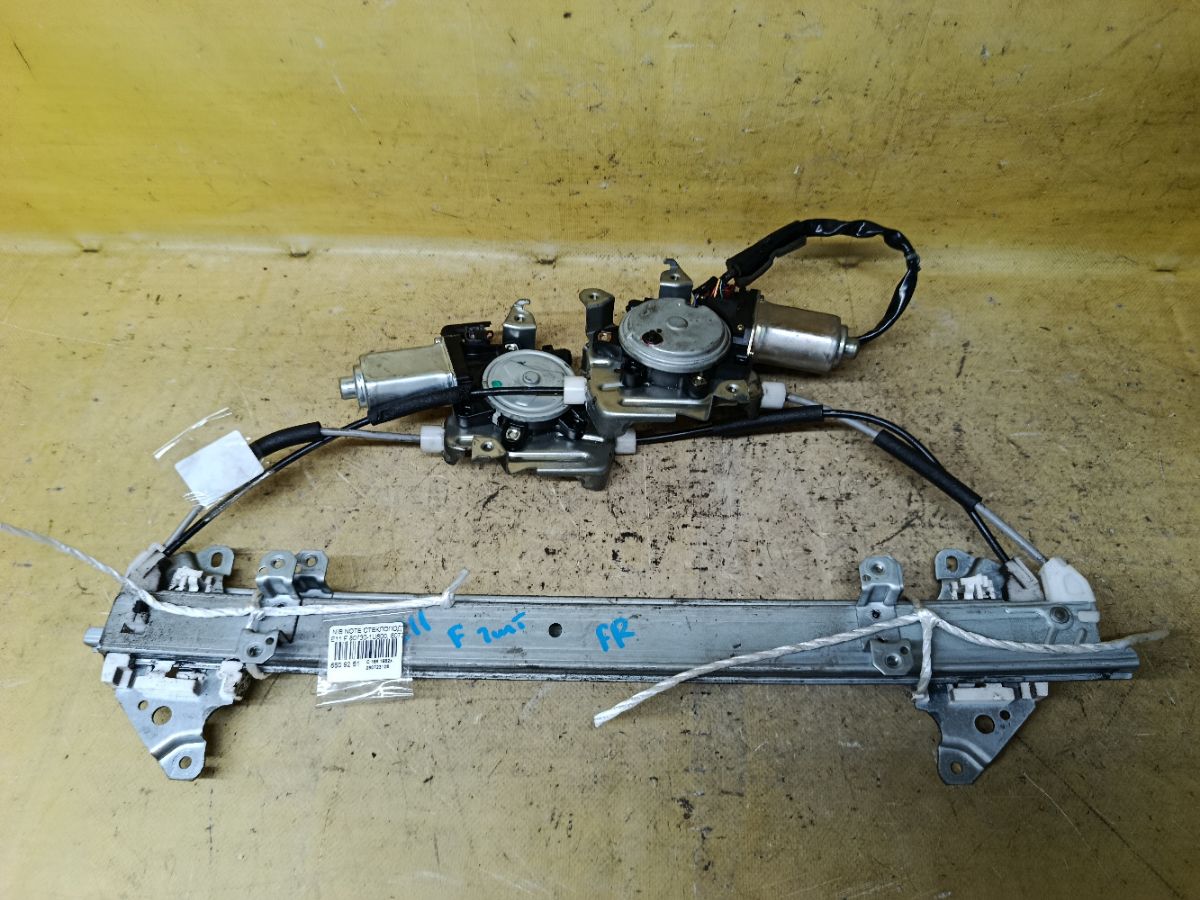 Стеклоподъемный механизм 80730-1U600, 80731-8991A на Nissan Note E11 Фото 1