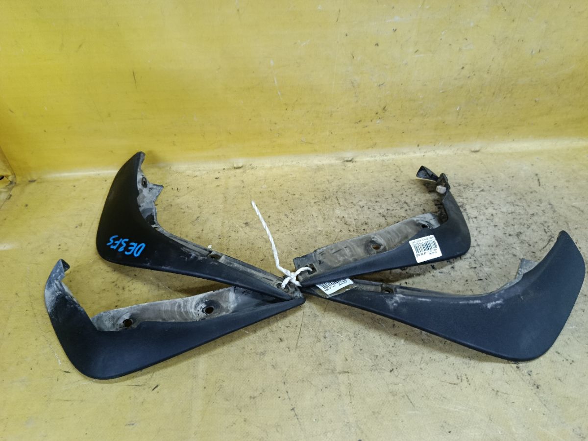 Брызговик на Mazda Demio DE3FS Фото 1