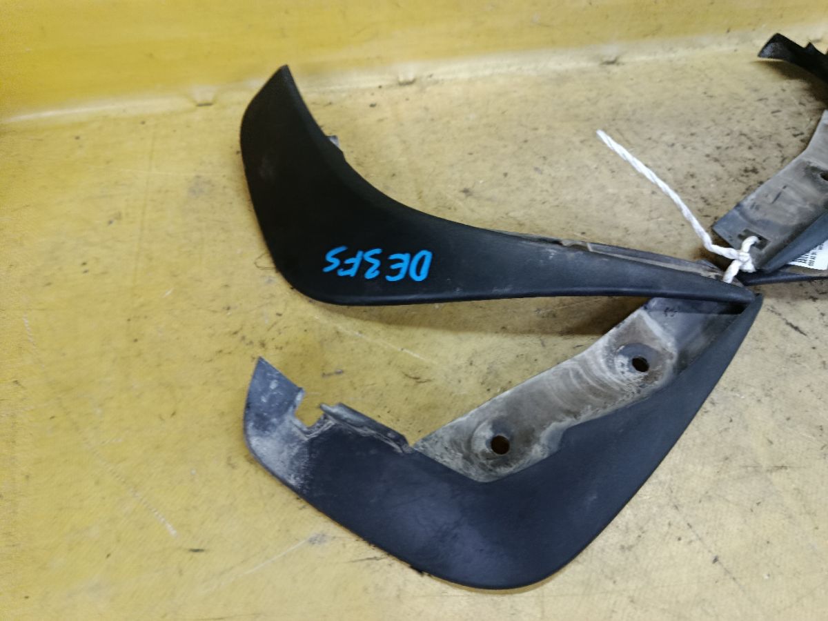 Брызговик на Mazda Demio DE3FS Фото 2