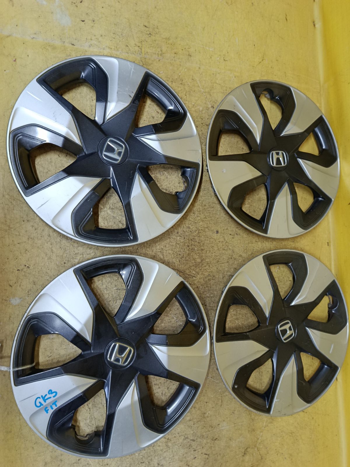 Колпак 44733-T5C-J01 на Honda Fit GK3 Фото 2