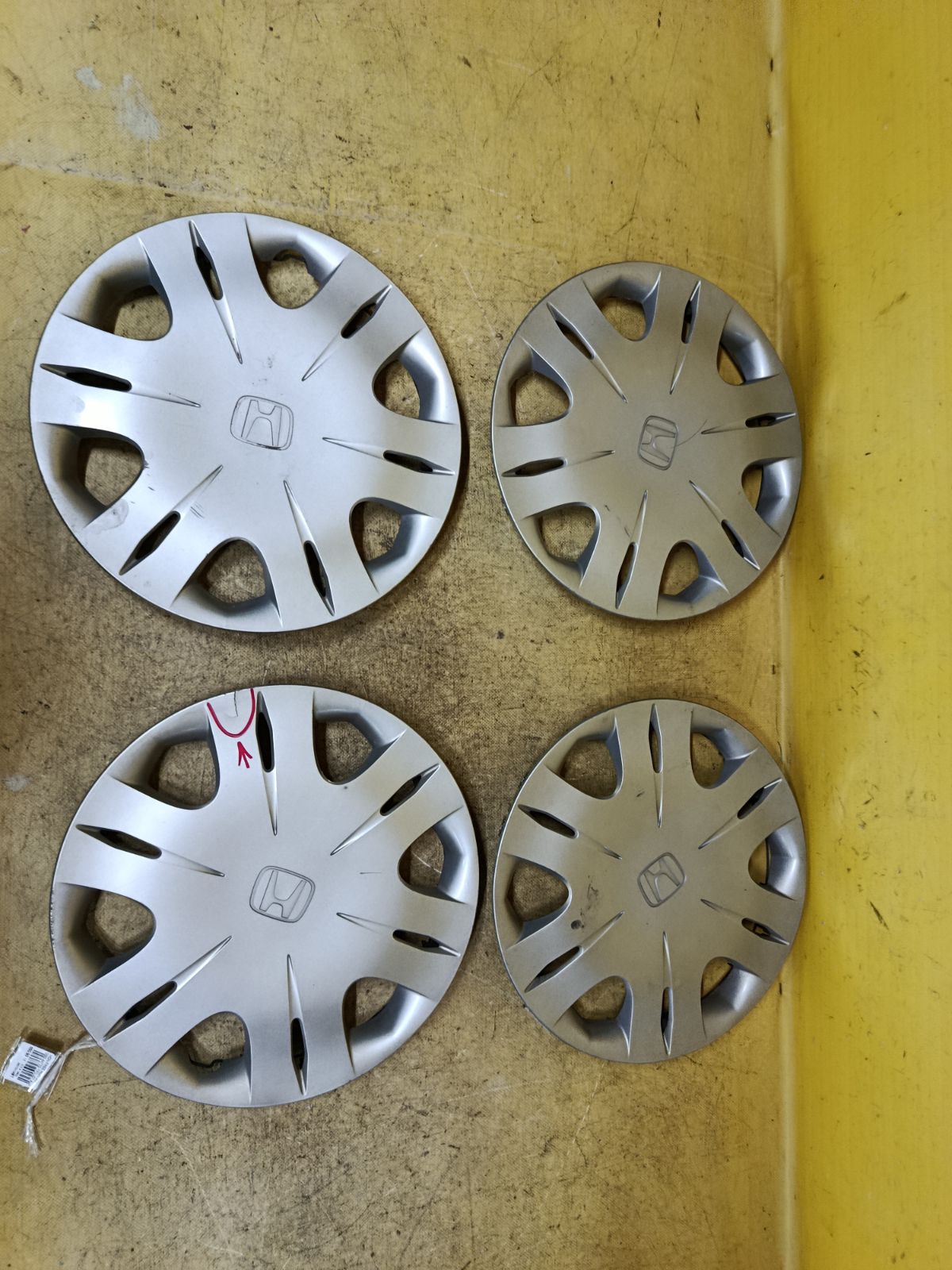 Колпак 44733-TF0-J01 на Honda Freed GB3 Фото 1