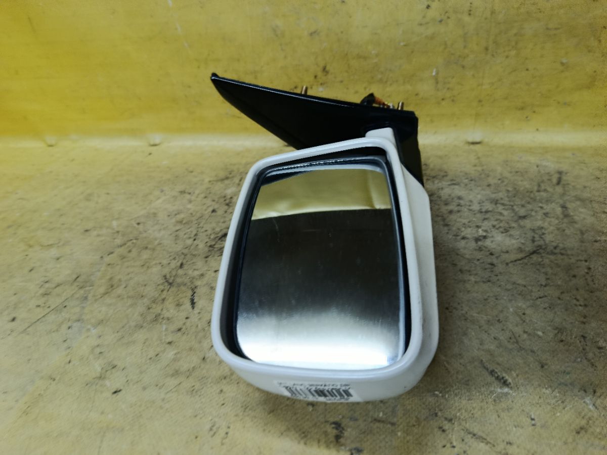 Зеркало двери боковой на Mitsubishi Lancer Cedia Wagon CS5W Фото 4