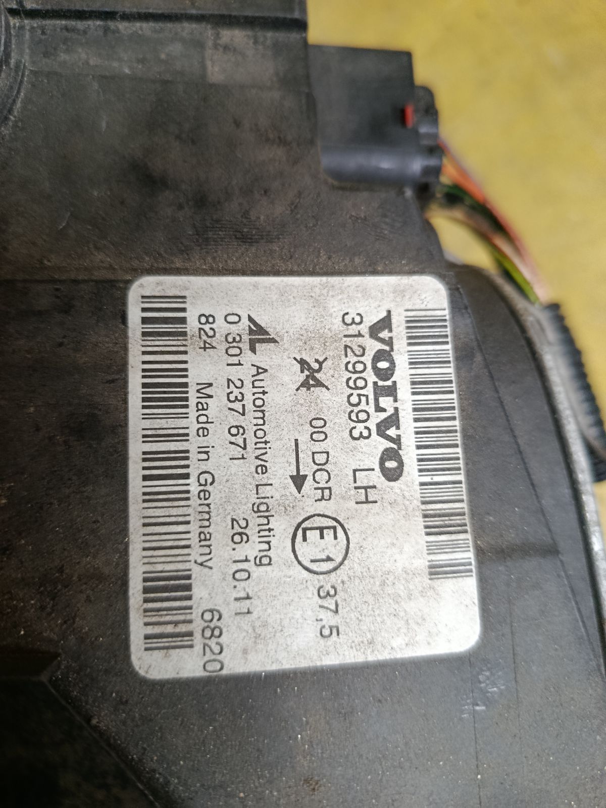 Фара 31299593, 1307329209 на Volvo V50 MW Фото 2