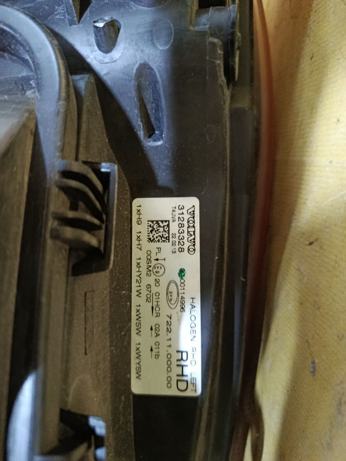 Фара 31283328 на Volvo V40 MV Фото 3