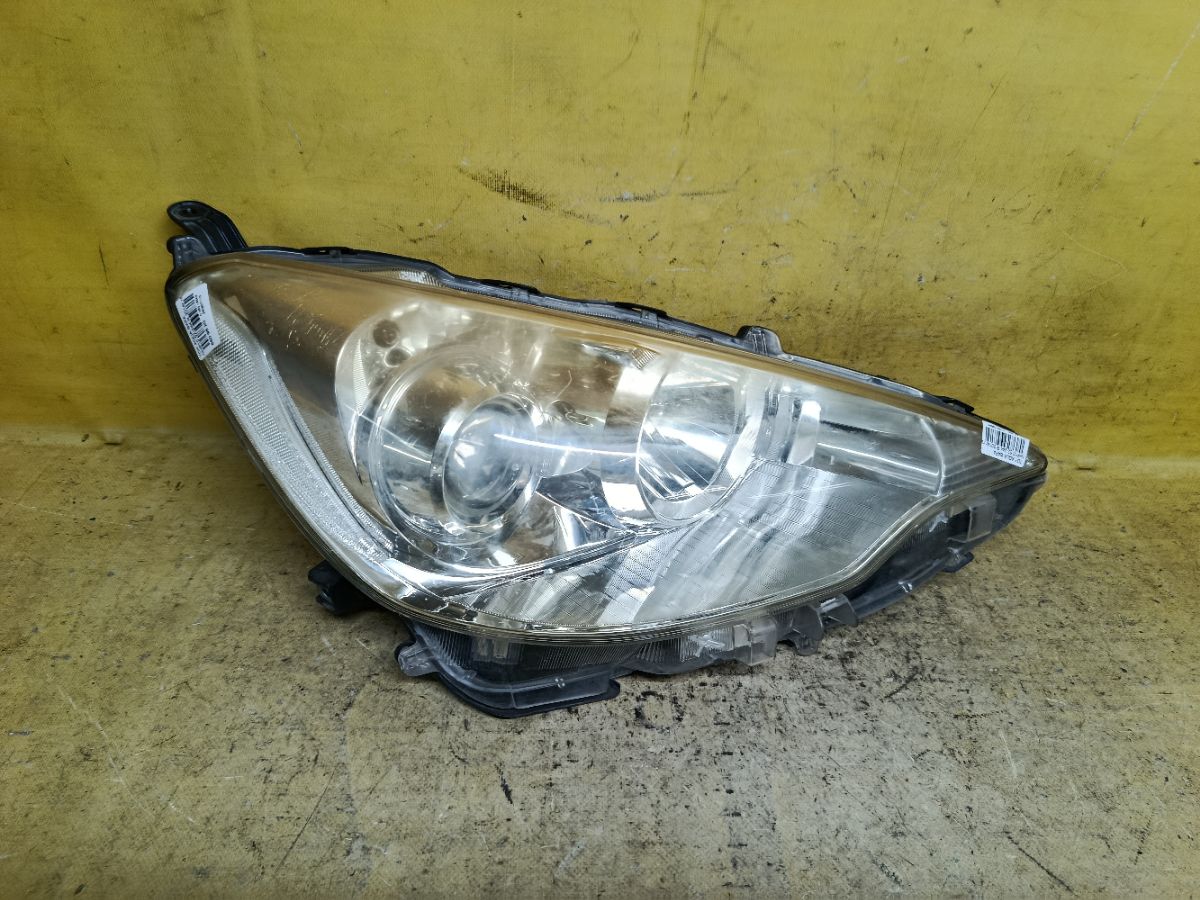 Фара 52-244 52-244 на Toyota Aqua NHP10 Фото 1