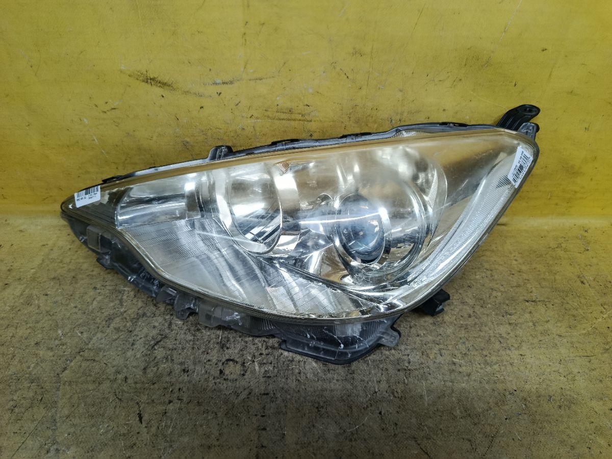 Фара 52-244 52-244 на Toyota Aqua NHP10 Фото 1