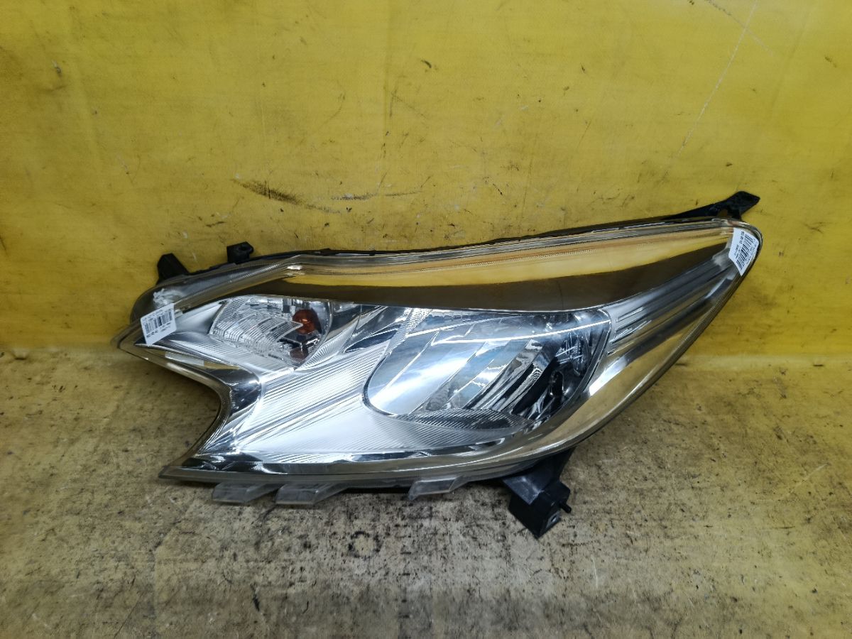 Фара 1868 1868 на Nissan Note E12 Фото 1