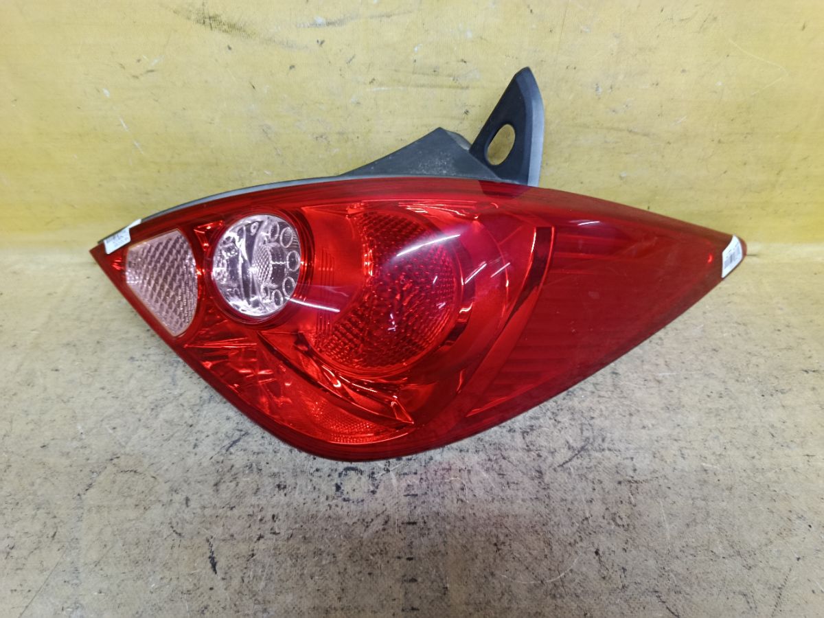Стоп P4086 P4086,931.NS1925R, P4086R на Nissan Tiida C11 Фото 1