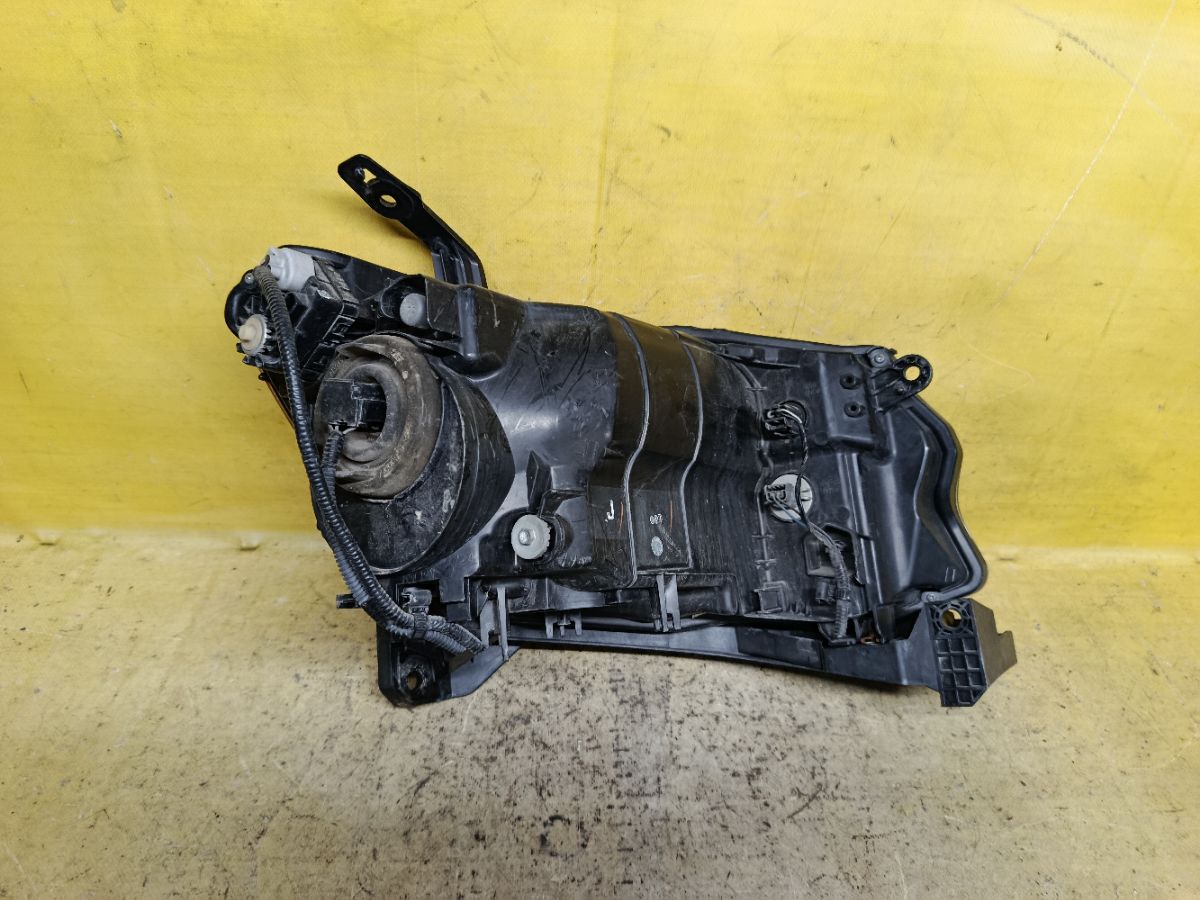 Фара 100-22067 100-22067 на Honda Freed Spike GB3 Фото 2