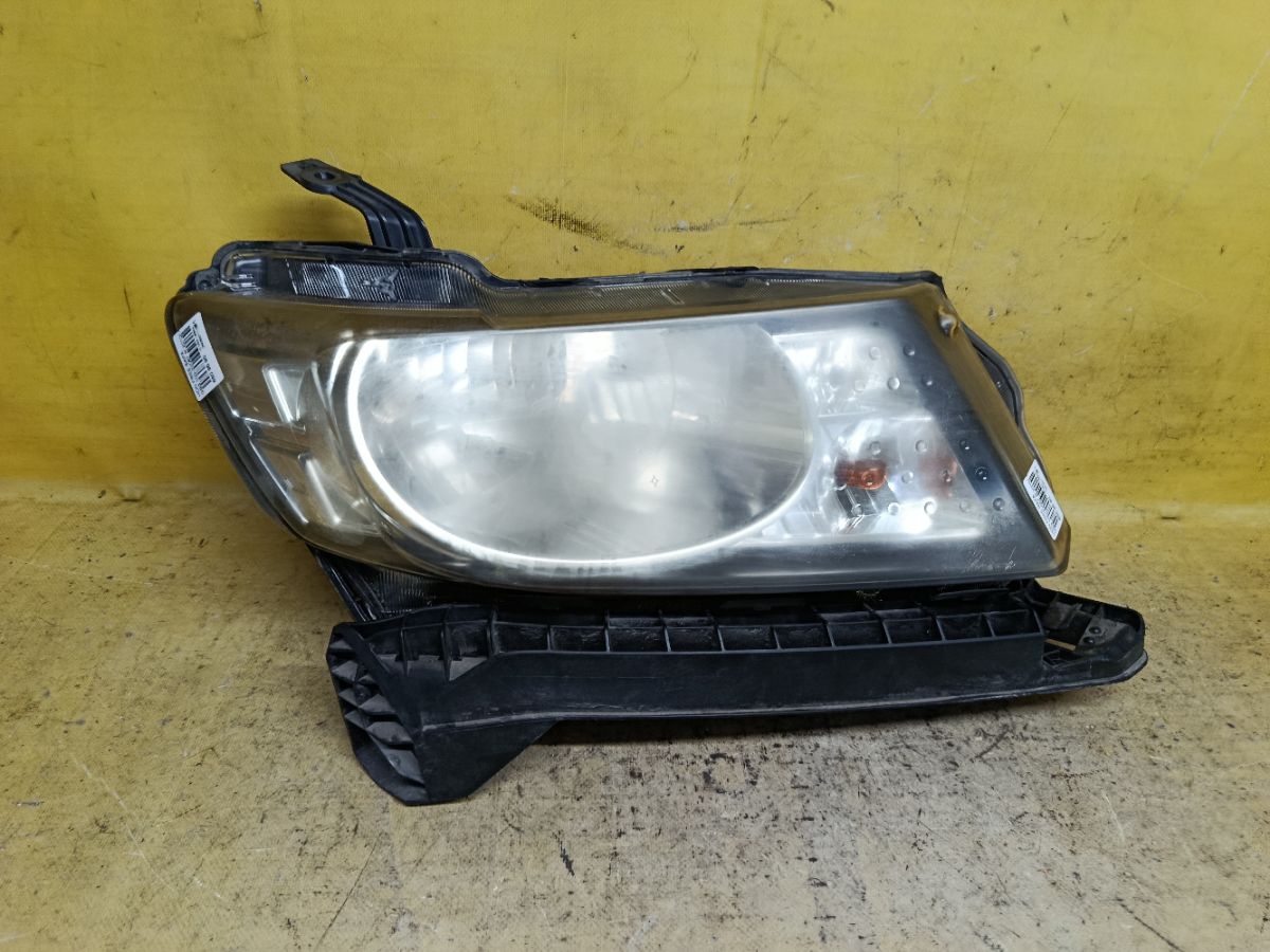 Фара 100-22067 100-22067 на Honda Freed Spike GB3 Фото 1