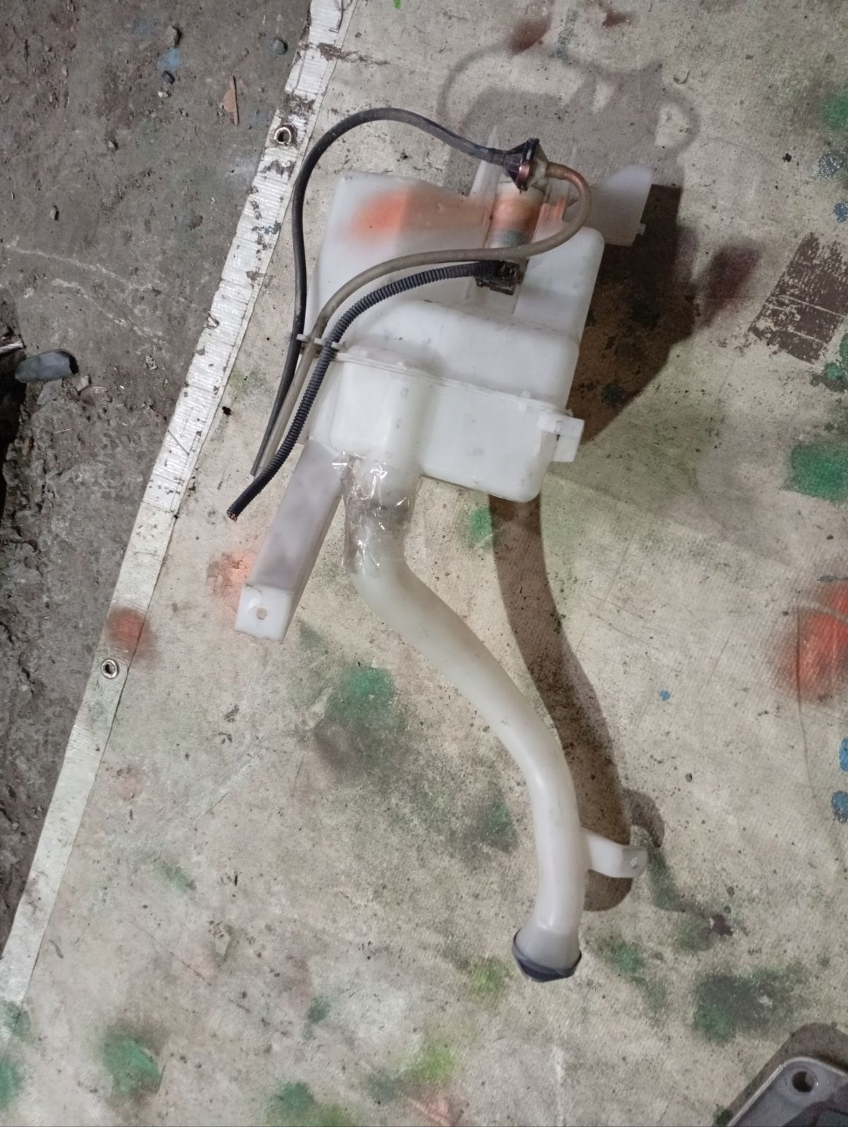 Бачок омывателя 28919AX000 на Nissan Note E11 Фото 3
