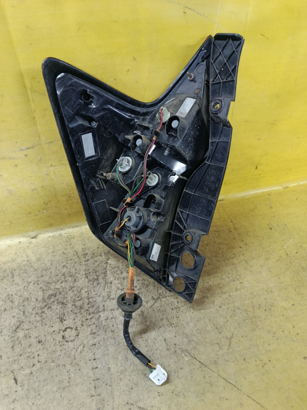 Стоп D202 D202 на Nissan Note E12 Фото 2